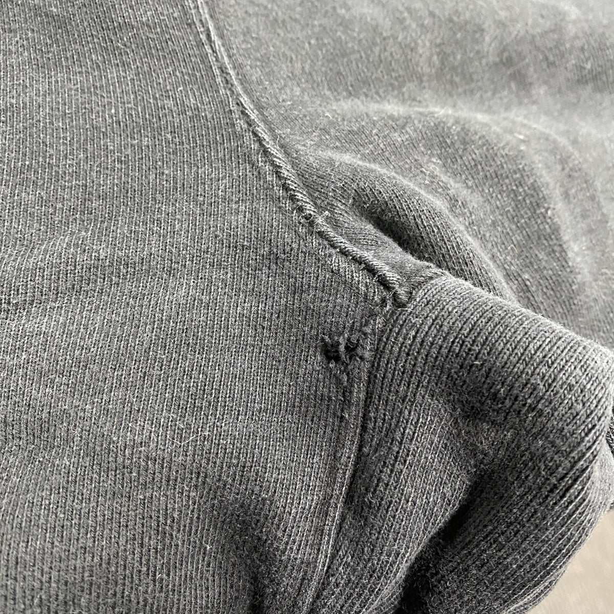 Champion　チャンピオン　リバースウィーブ　スウェットパンツ　ヘビーウエイト　刺繍ロゴ　現行　黒　ブラック　Lサイズ　古着