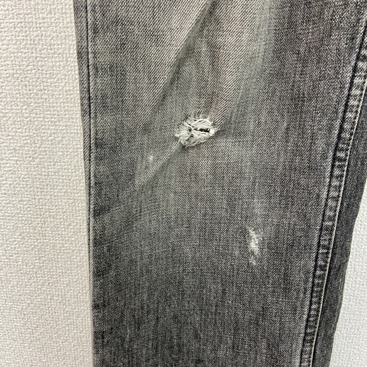 Levi’s　リーバイス　505　ブラックデニムパンツ/ジーンズ　鬼ヒゲ　縦落ち　フェード　ジップフライ　黒　ブラック　W32サイズ　古着