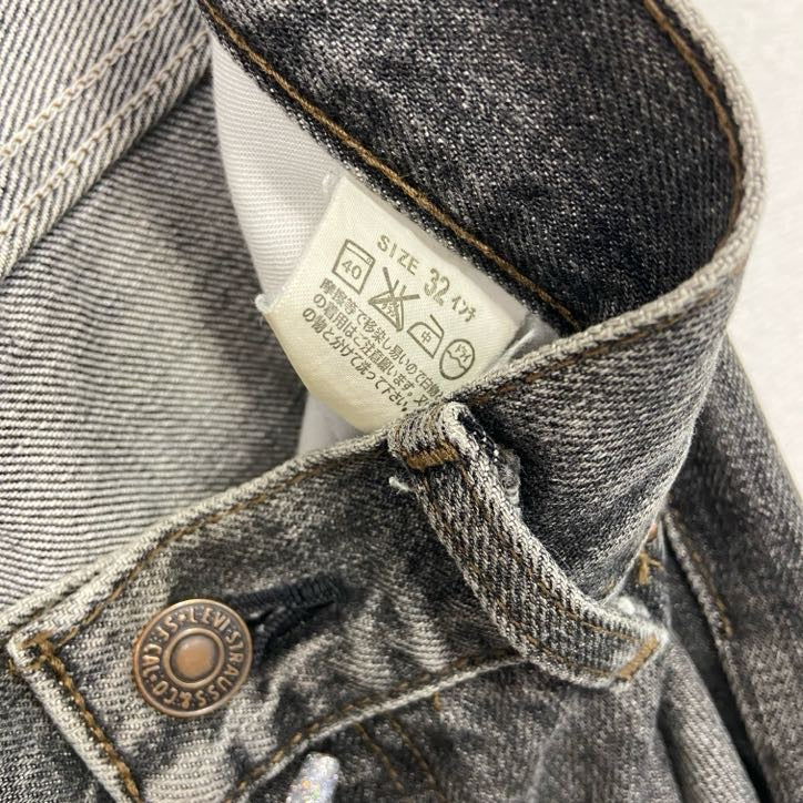 Levi’s　リーバイス　505　ブラックデニムパンツ/ジーンズ　鬼ヒゲ　縦落ち　フェード　ジップフライ　黒　ブラック　W32サイズ　古着