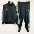 90s　adidas　アディダス　デサント　ジャージセットアップ　トラックジャケット　トラックパンツ　ラグランスリーブ　刺繍ロゴ　パフォーマンスロゴ　スリーストライプス　ヴィンテージ　黒　ブラック　Oサイズ　古着