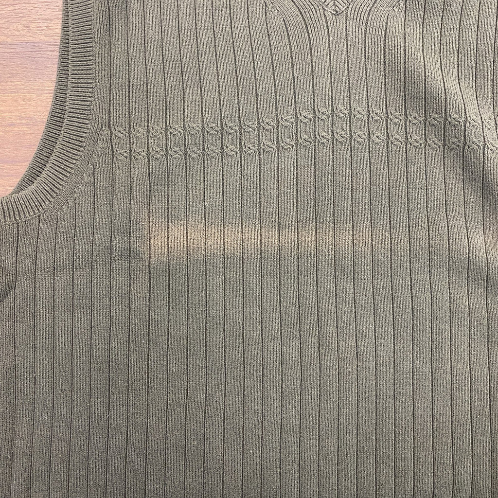 TOMMYHILFIGER　トミーヒルフィガー　ワンポイント刺繍ニットベスト　Vネック　緑　グリーン　XLサイズ　古着