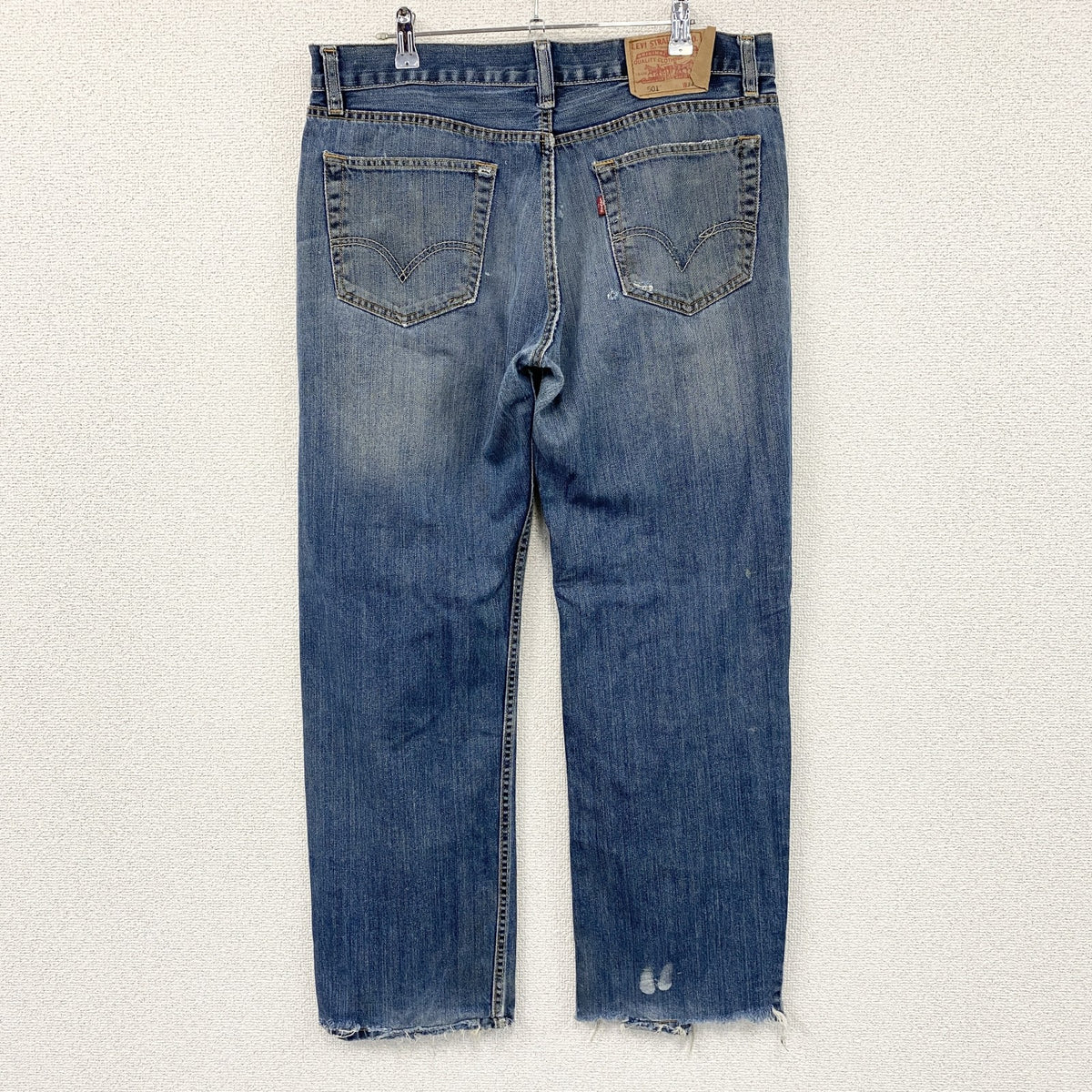 Levi’s　リーバイス　501　ダメージデニムパンツ/ジーンズ　ボタンフライ　縦落ち　インディゴ　W34サイズ　古着