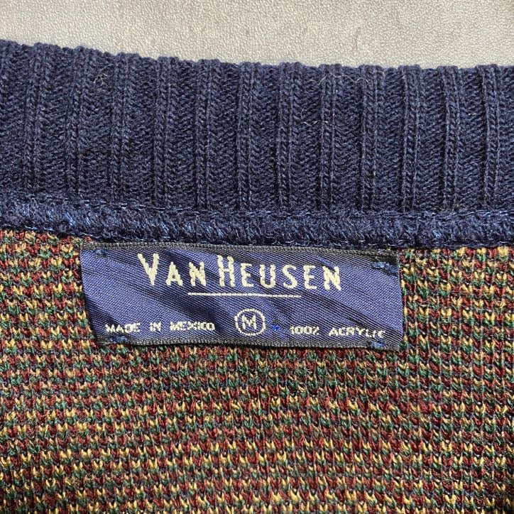 古着 used　VAN　HEUSEN  ヴァンヒューゼン　メキシコ製　長袖チェックニット　セーター　クルーネック　Mサイズ