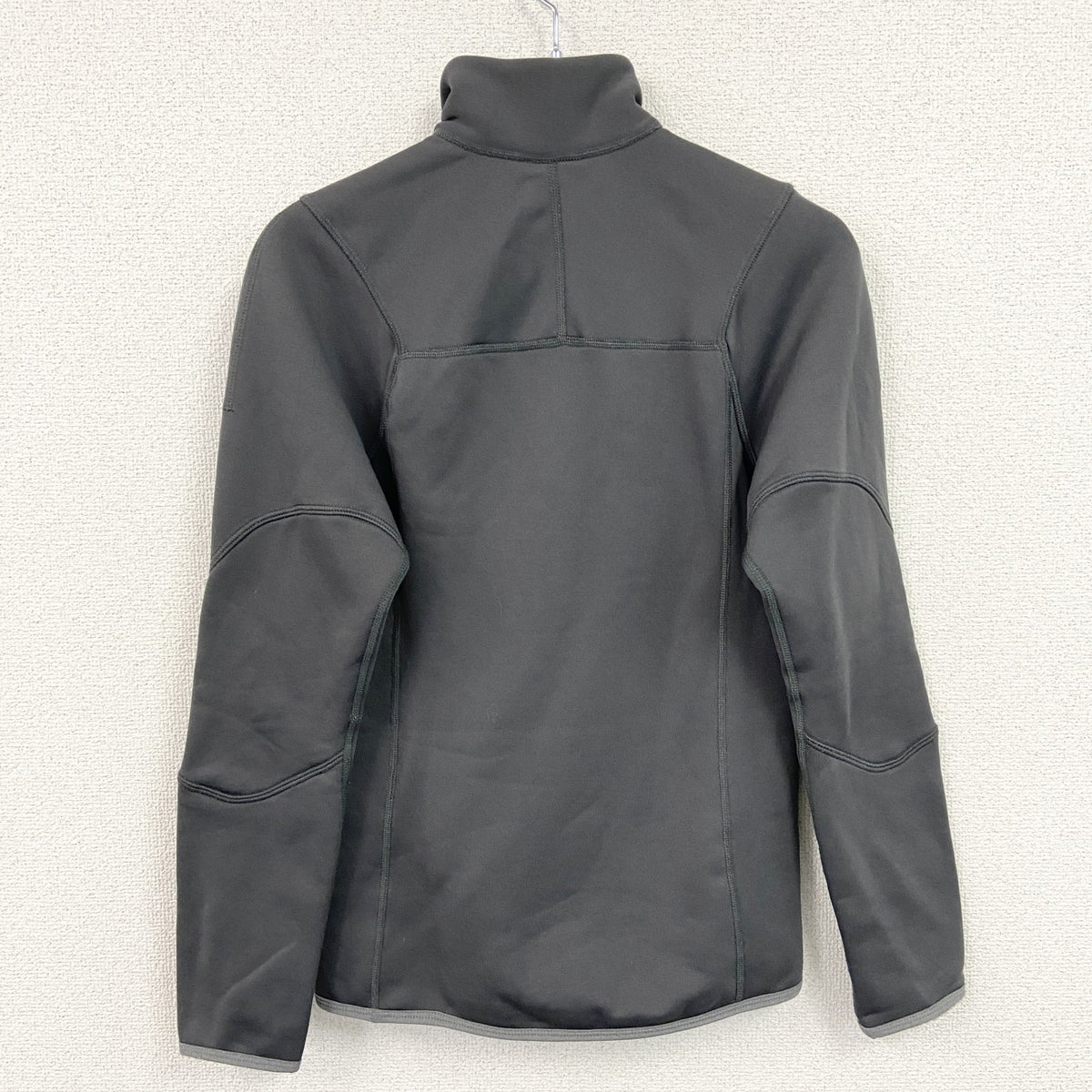 Patagonia　パタゴニア　ハーフジッププルオーバージャケット　灰色　ダークグレー　Sサイズ トレーナー スウェットトップス レディース 古着