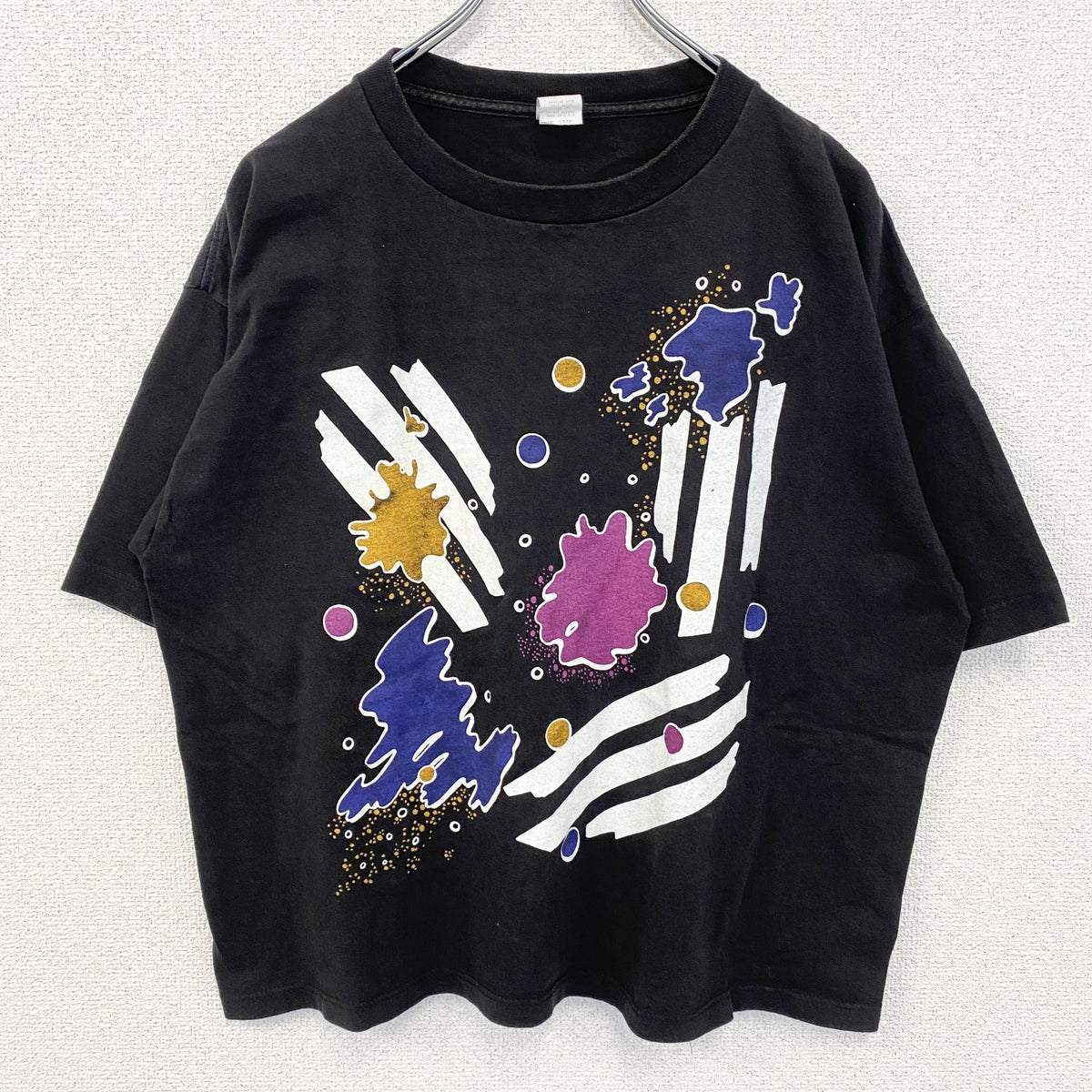 半袖デザインプリントTシャツ　グラフィックプリント　ペイント　クルーネック　黒　ブラック　古着