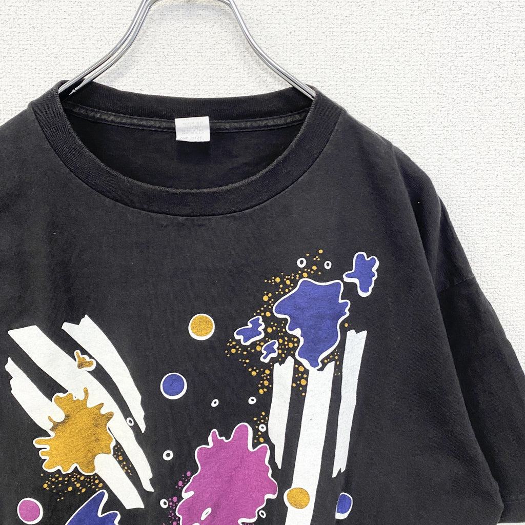 半袖デザインプリントTシャツ　グラフィックプリント　ペイント　クルーネック　黒　ブラック　古着