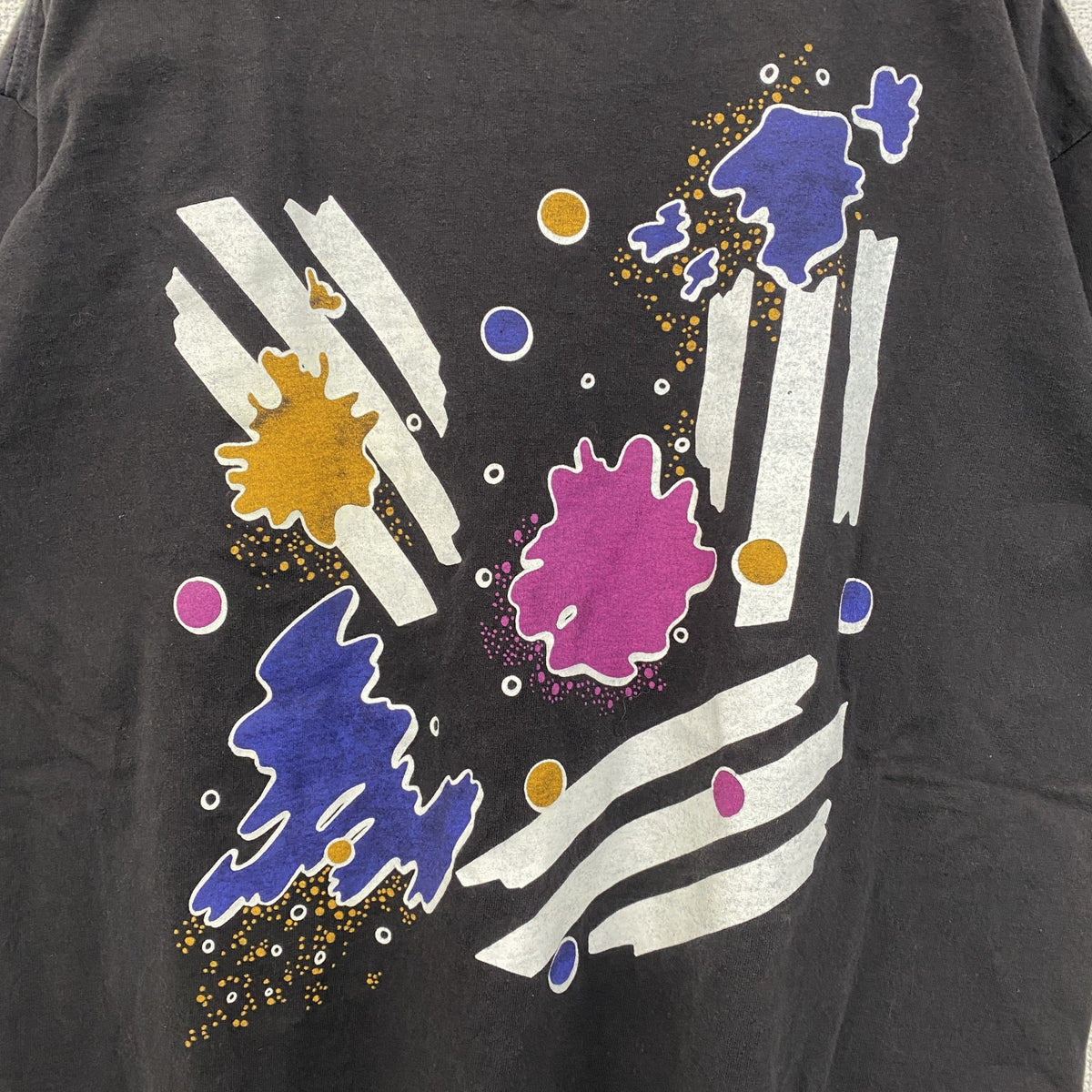 半袖デザインプリントTシャツ　グラフィックプリント　ペイント　クルーネック　黒　ブラック　古着
