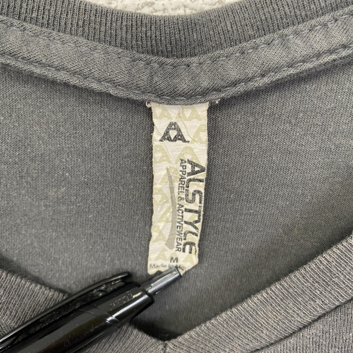 ALSTYlE　アルスタイル　半袖VネッTシャツ　バックプリント　ワンポイント　黒　ブラック　Mサイズ　古着