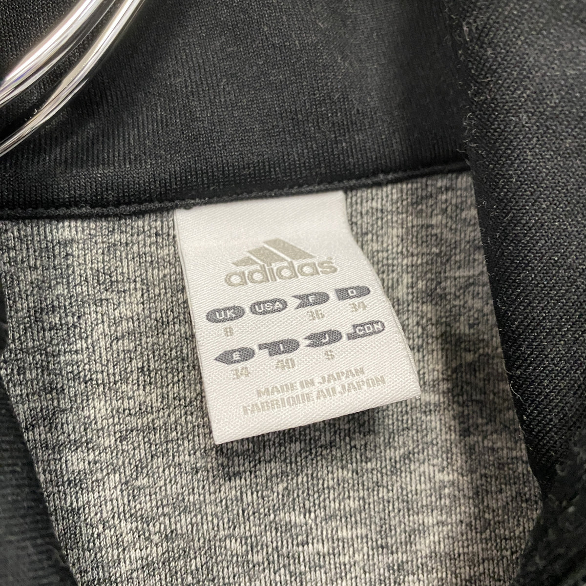 00s　adidas　アディダス　セットアップ　トラックジャケット　ジャージスカート　フロッキープリント　アーチプリント　デカロゴ　ヴィンテージ　黒　ブラック　Sサイズ　古着