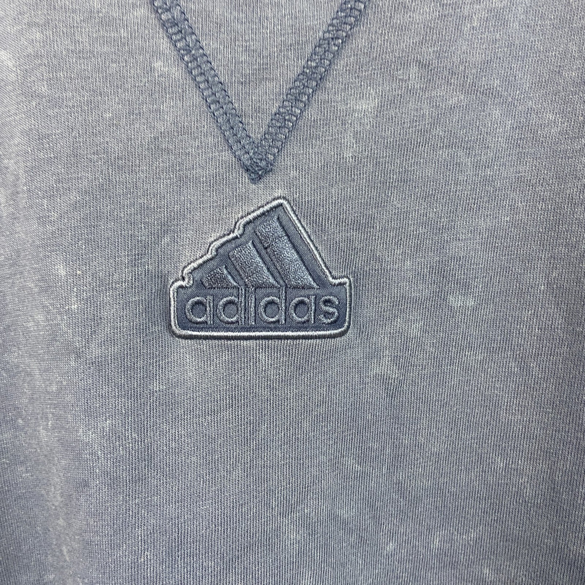 adidas　アディダス　半袖Tシャツ　前V　パフォーマンスロゴ　青　ブルー　Mサイズ カットソー メンズ コットン 古着