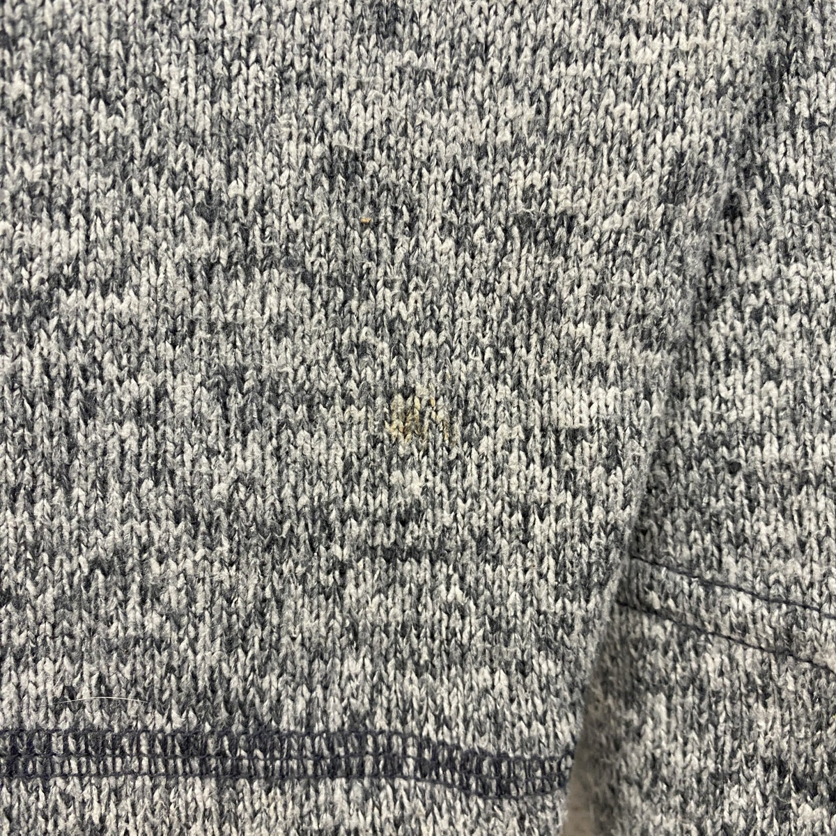 Champion　チャンピオン　長袖ハーフジップスウェット　ハイネックトレーナー　ポイント刺繍　グレー　灰色　Mサイズ　古着