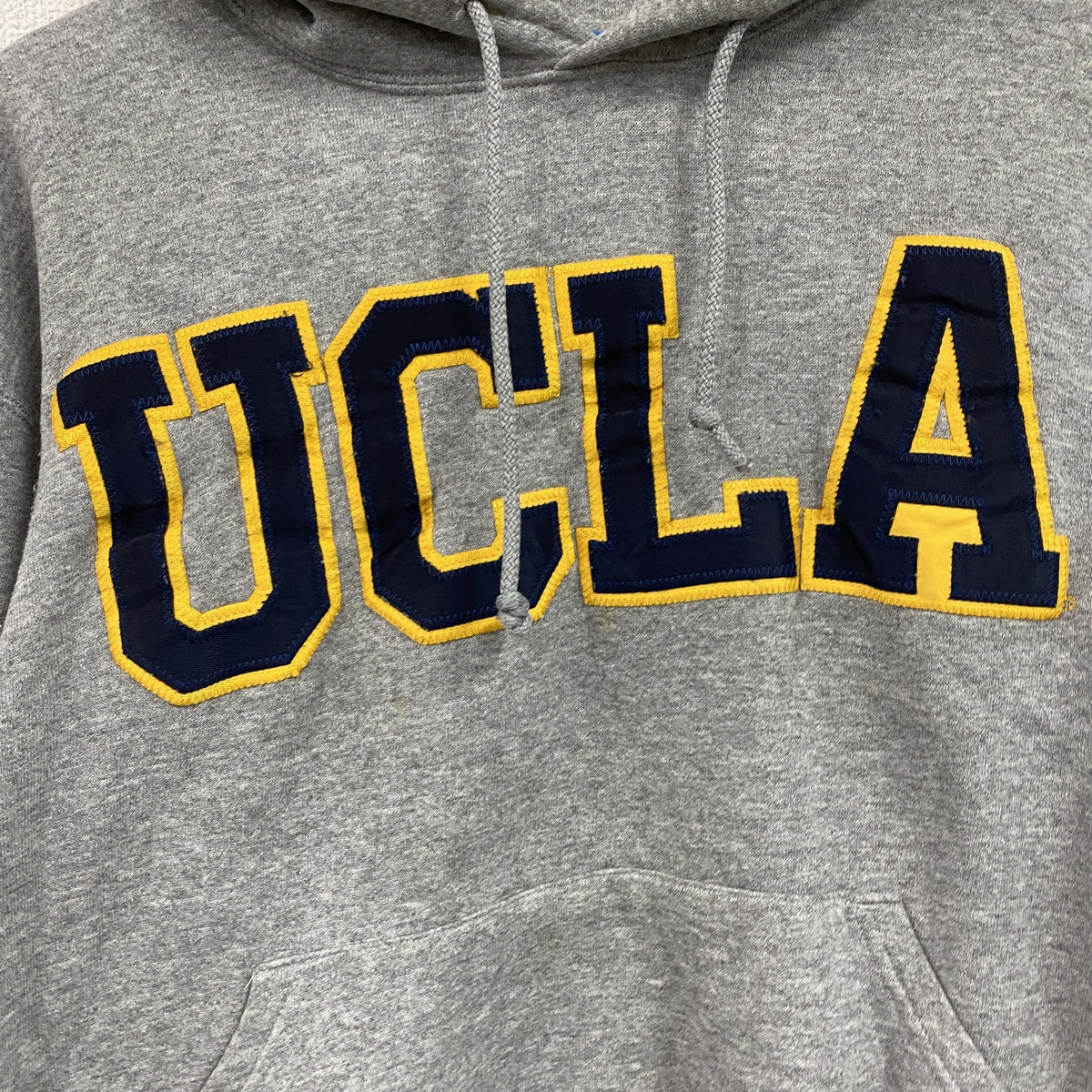 90s　UCLA　スウェットパーカー/フーディー　カレッジロゴ　ヴィンテージ　灰色　グレー　Mサイズ　古着　