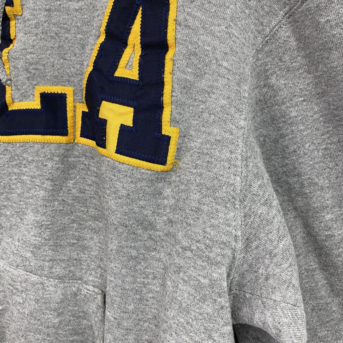 90s　UCLA　スウェットパーカー/フーディー　カレッジロゴ　ヴィンテージ　灰色　グレー　Mサイズ　古着　