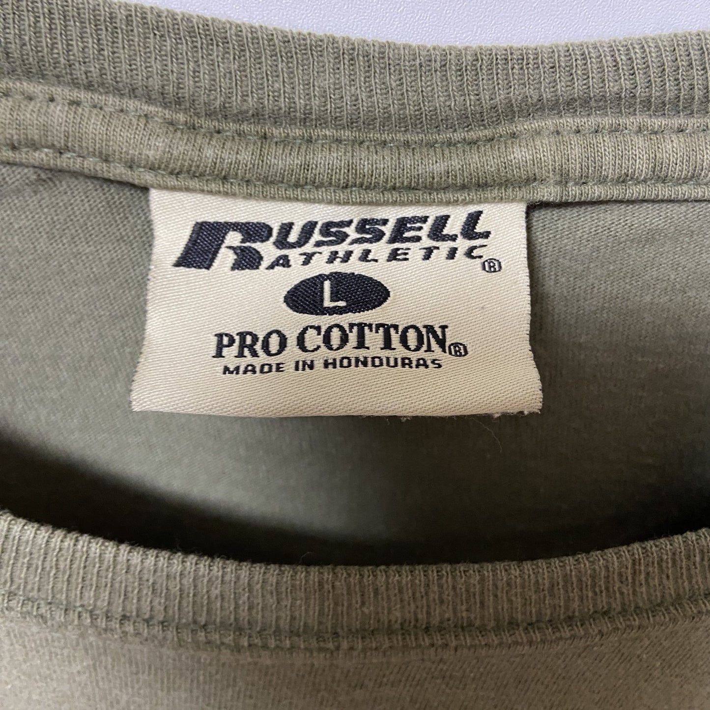 古着 used　RUSSELL ATHLETIC ラッセルアスレティック　半袖Tシャツ　無地　ロゴタグ　春夏服　Lサイズ