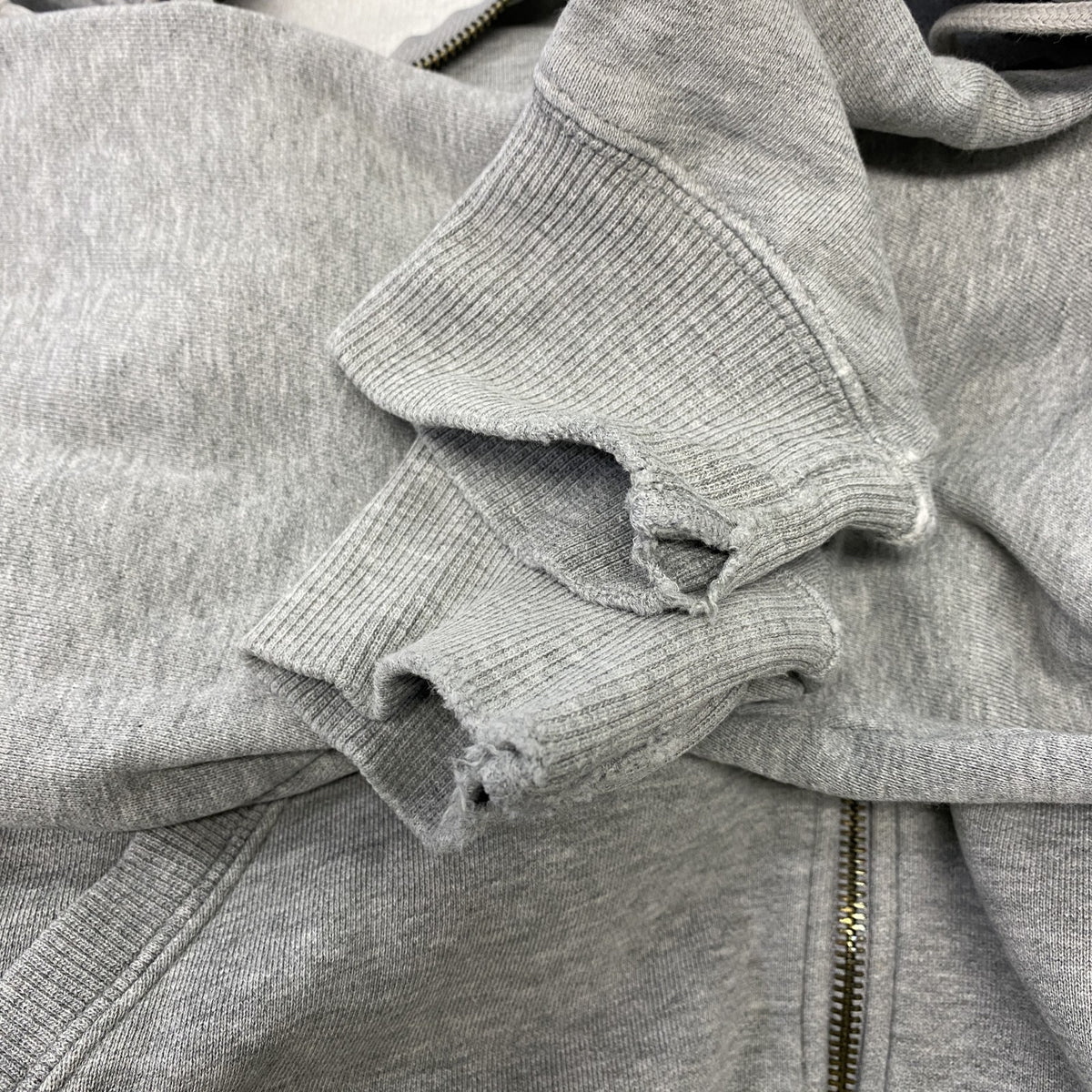 Champion　チャンピオン　フルジップスウェットパーカー/フーディー　アーチプリント　トリコタグ　復刻　灰色　グレー　Mサイズ　古着