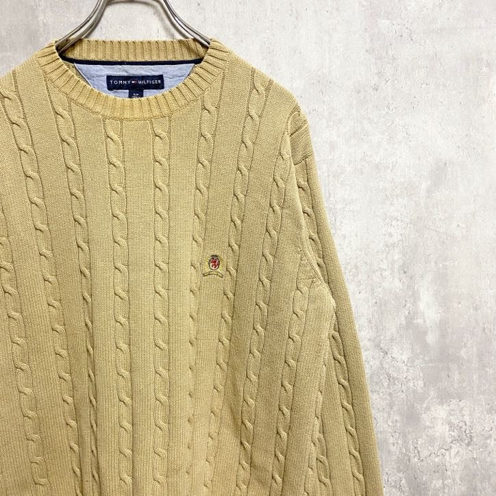 古着 used　TOMMYHILFIGER　トミーヒルフィガー　長袖クルーネックニット　セーター　ワンポイント　ベージュ　Sサイズ