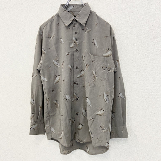 古着 used　PAO CLUB　パオ クラブ　長袖プリント柄シャツ　羽　総柄　レトロ　カジュアルデザイン　グレー　Mサイズ