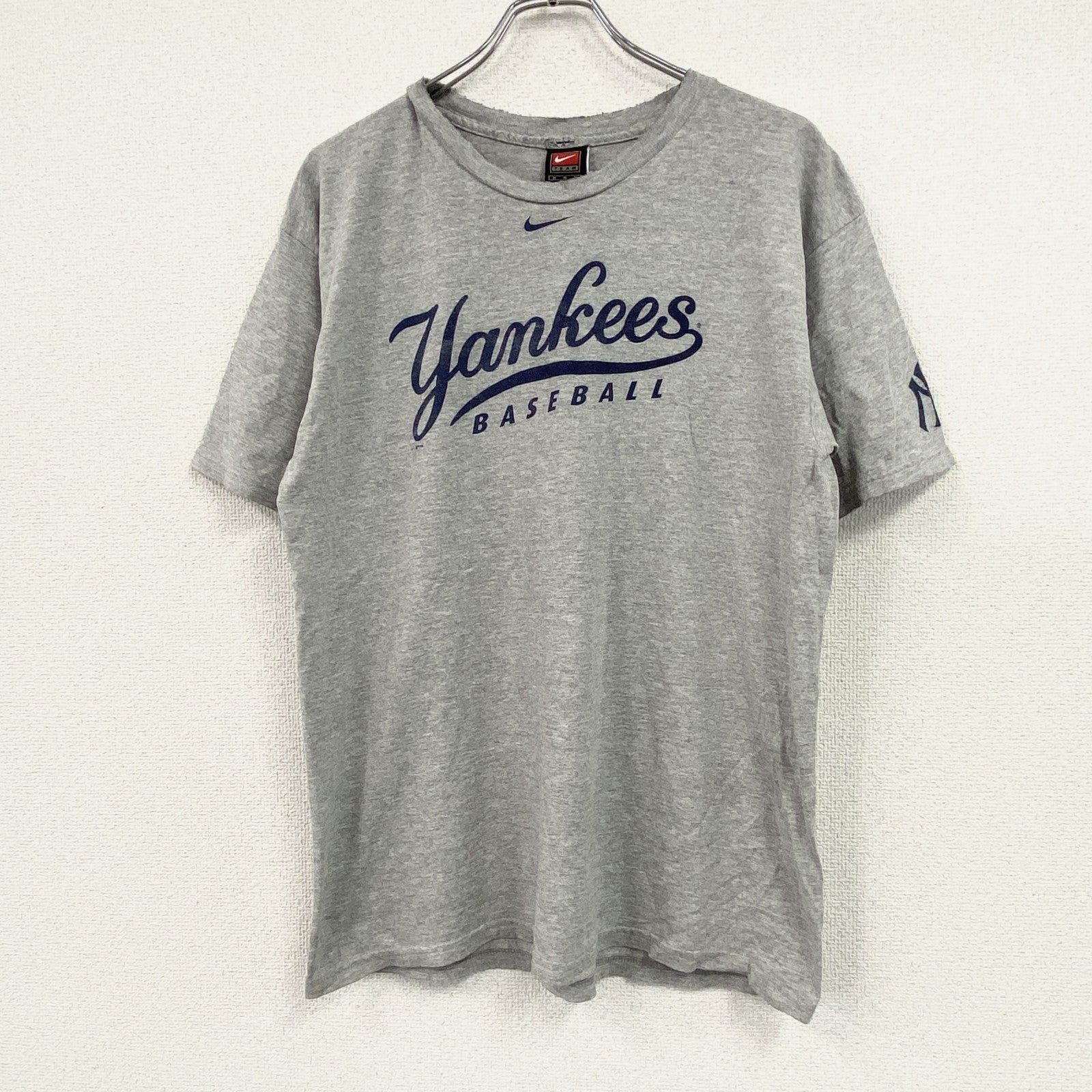 ～00s　NIKE　ナイキ　ニューヨークヤンキース　MLB　半袖Tシャツ　ヴィンテージ　灰色　グレー　Mサイズ
