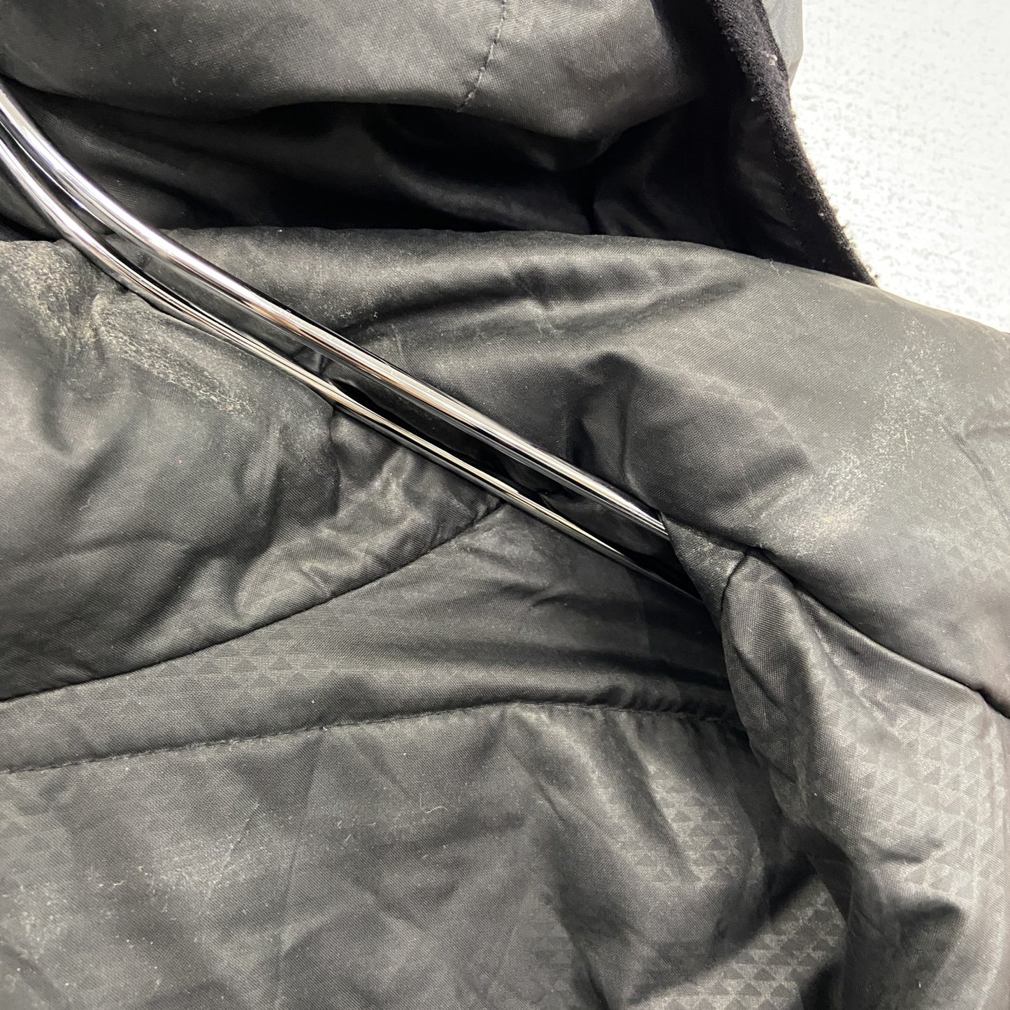 NIKE　ナイキ　フルジップ中綿ジャケット　スウッシュロゴ　グレー　XLサイズ