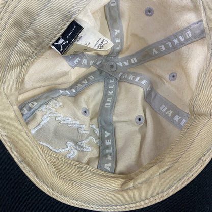 OAKLEY　オークリー　6パネルキャップ　ベースボールキャップ　白　ホワイト