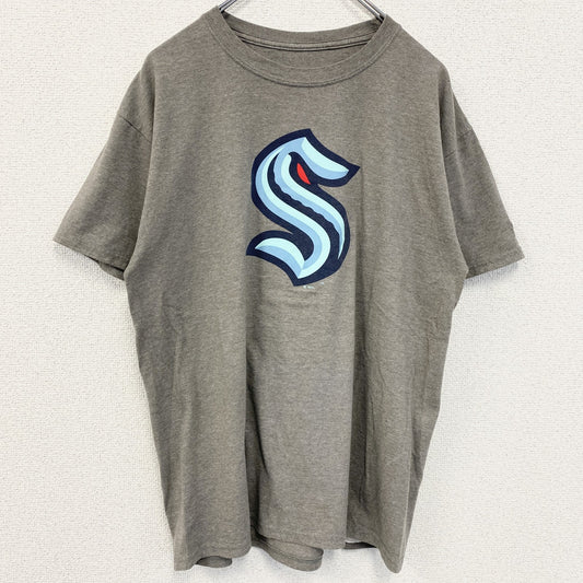 古着 used　champion チャンピオン　半袖チームロゴプリントTシャツ　NHL　シアトルクラーケン　グレー　Mサイズ