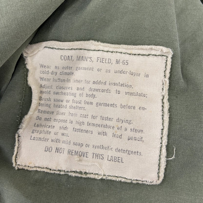 60s　U.S.ARMY　米軍　M-65　フィールドジャケット　ミリタリージャケット　ALPHA社製　カーキ　M-Lサイズ