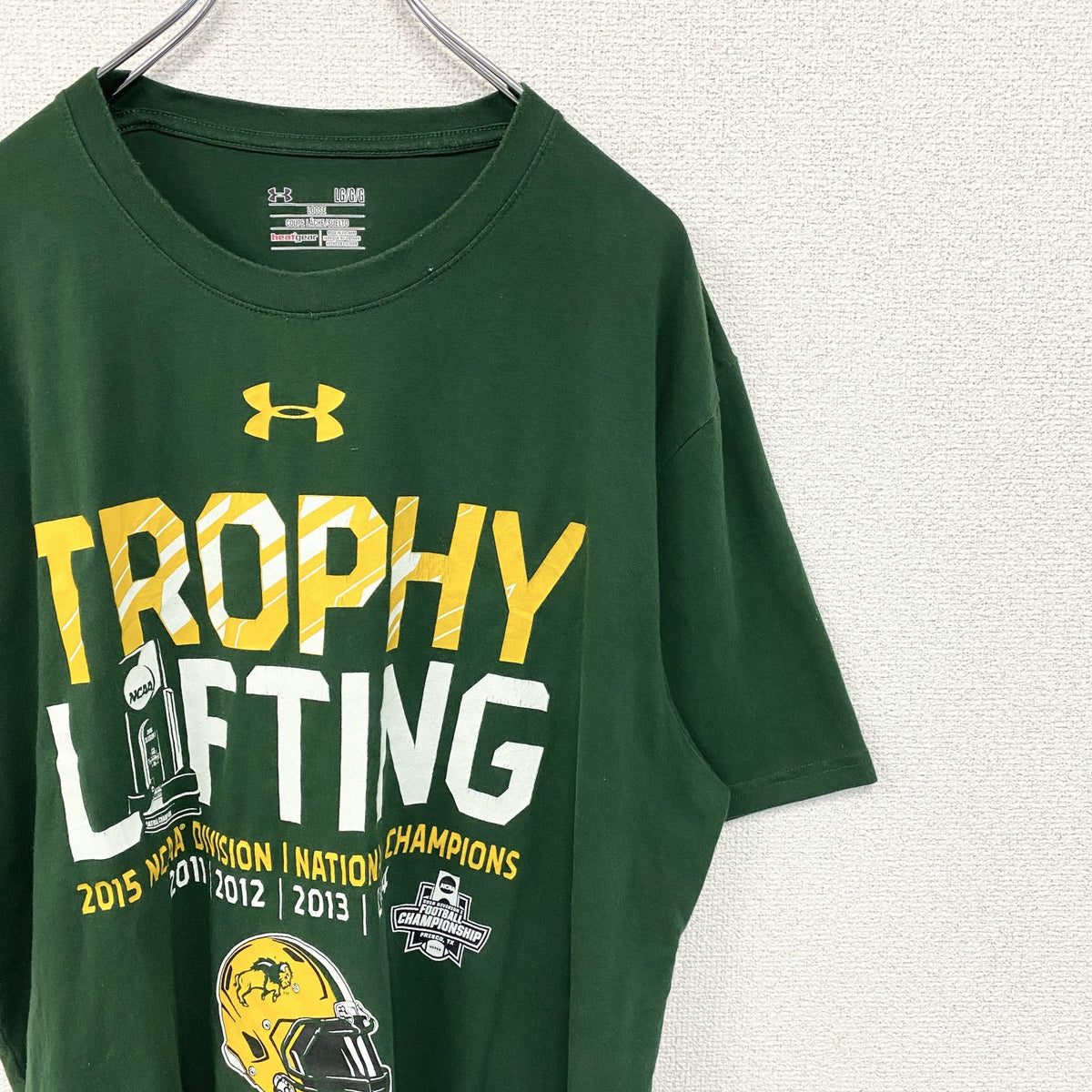 UNDER ARMOUR アンダーアーマー　半袖プリントTシャツ　NCAA　アメフト　クルーネック　緑　グリーン　Lサイズ　古着