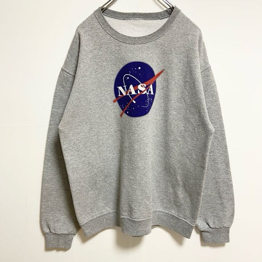 古着 used　長袖プリントスウェット　トレーナー　クルーネック　NASA　宇宙センター　グレー　秋冬服