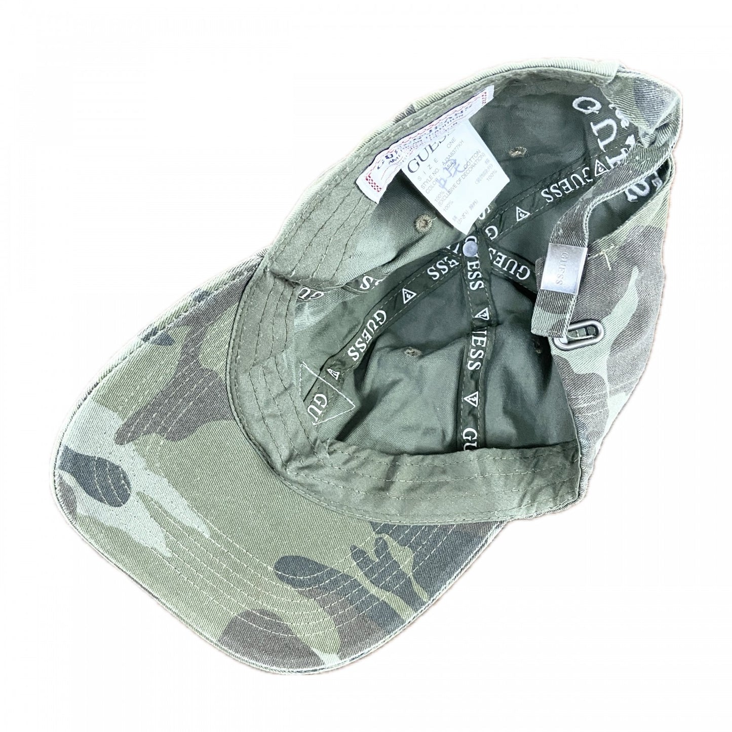 GUESS　ゲス　6パネルキャップ　ベースボールキャップ　迷彩柄