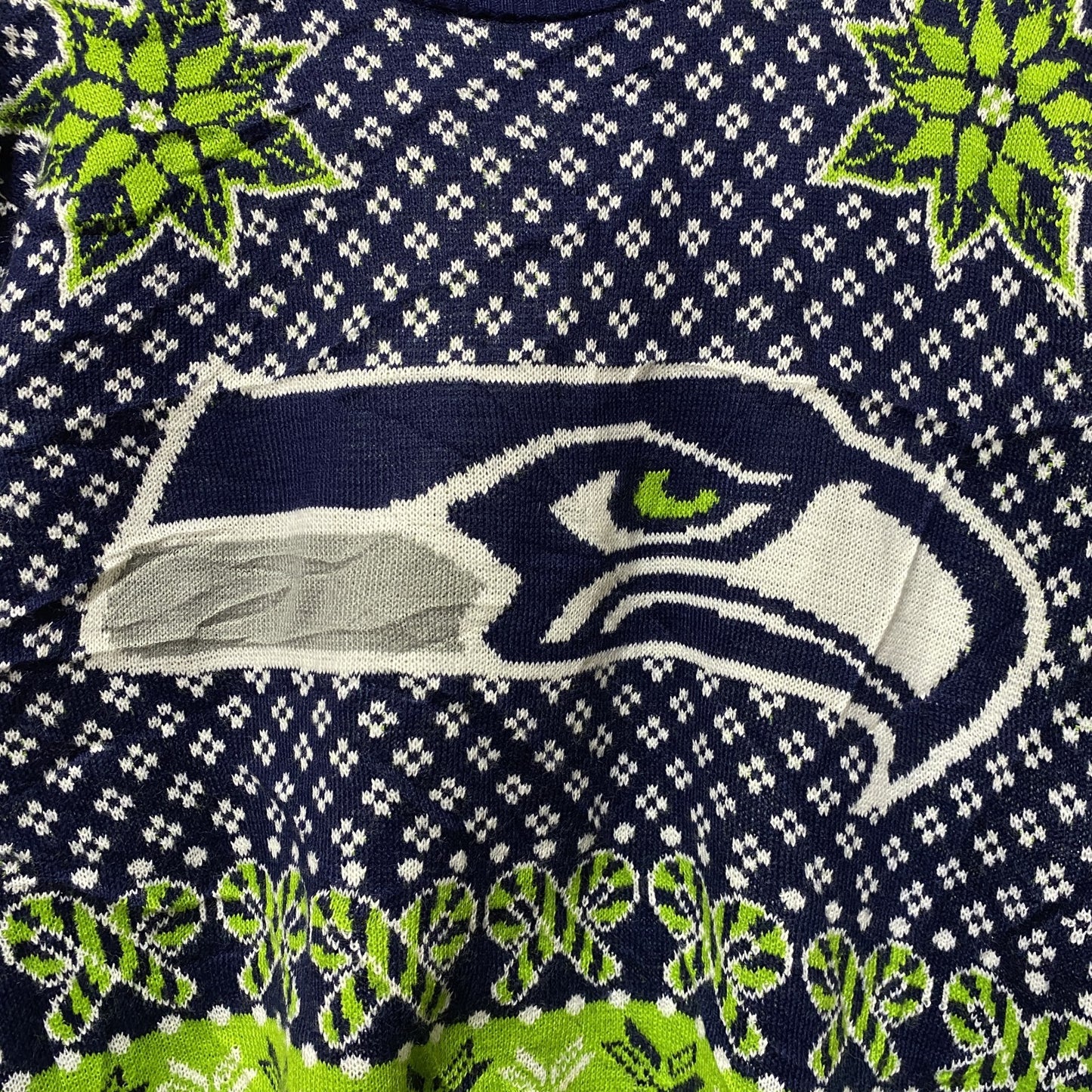 古着 used　NFL　Seattle Seahawks シアトルシーホークス　長袖総柄オフィシャルニット　セーター　Mサイズ