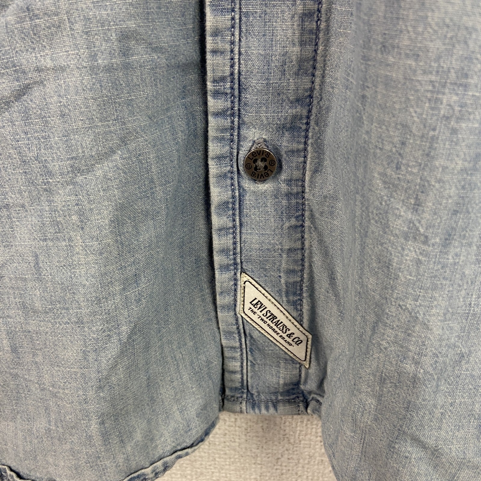 Levi's　リーバイス　長袖デニムシャツ　インディゴブルー　Mサイズ