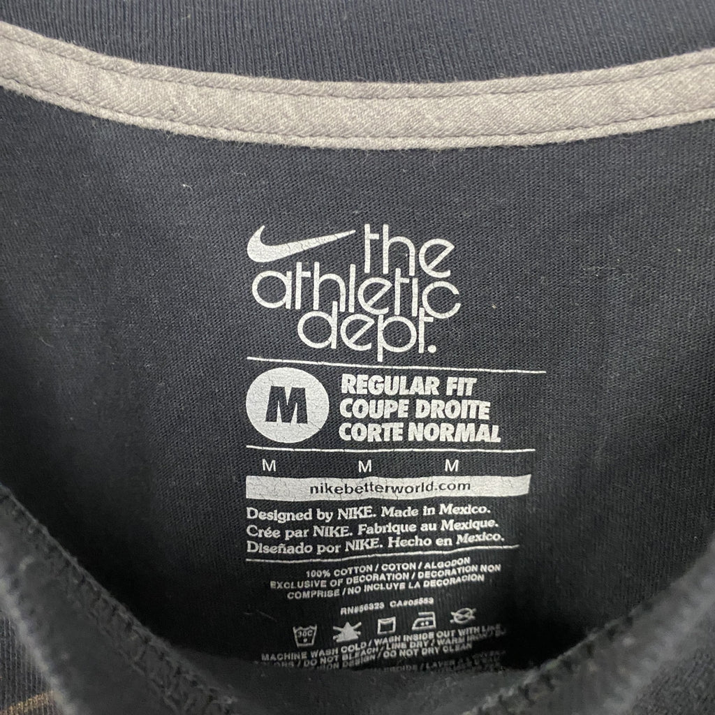 NIKE ナイキ　半袖プリントTシャツ　スウッシュロゴ　クルーネック　バスケ　レトロ　黒　ブラック　Mサイズ　古着