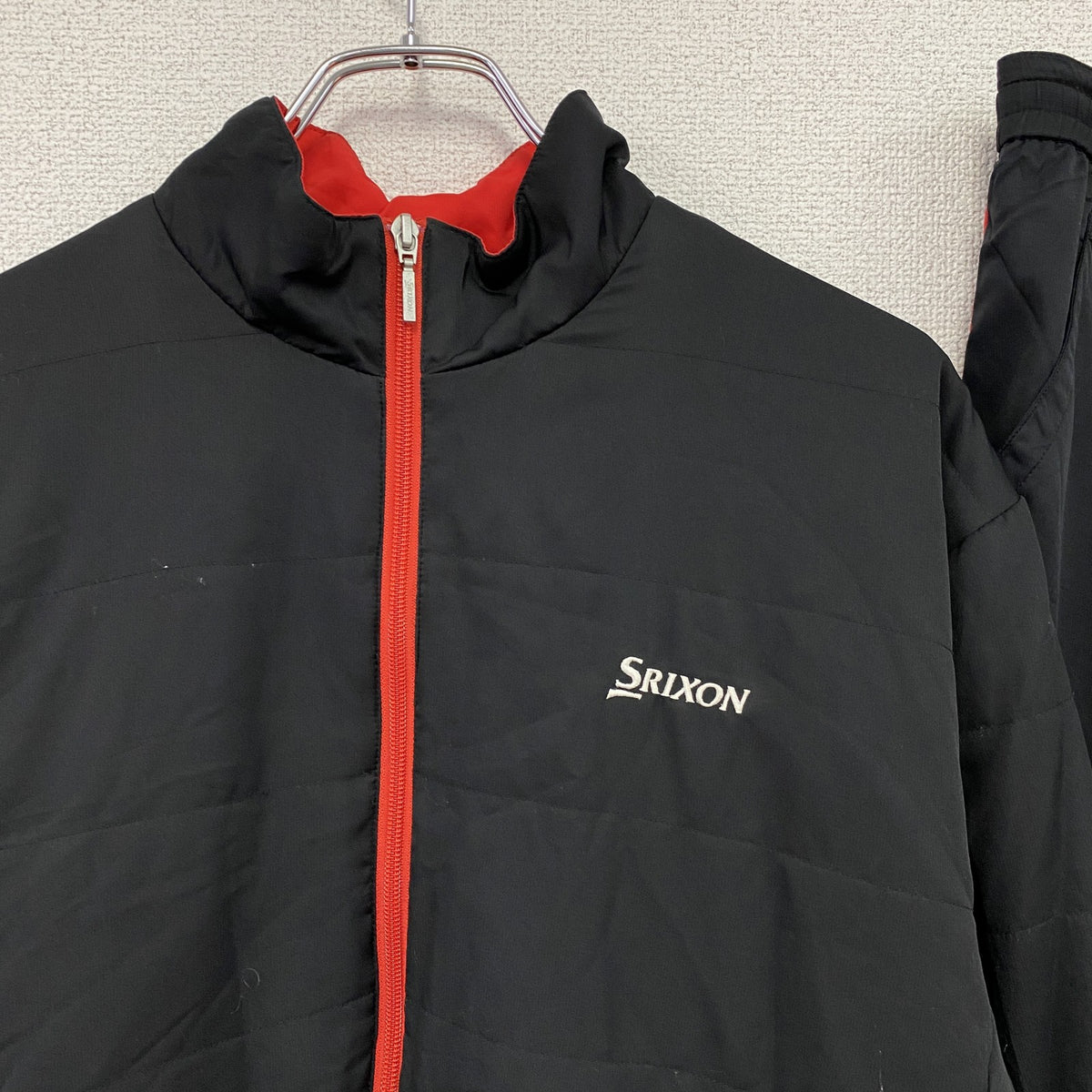 SRIXON　スリクソン　ジャージセットアップ　トラックジャケット　トラックパンツ　中綿入り　刺繍ロゴ　黒　ブラック　Lサイズ　古着
