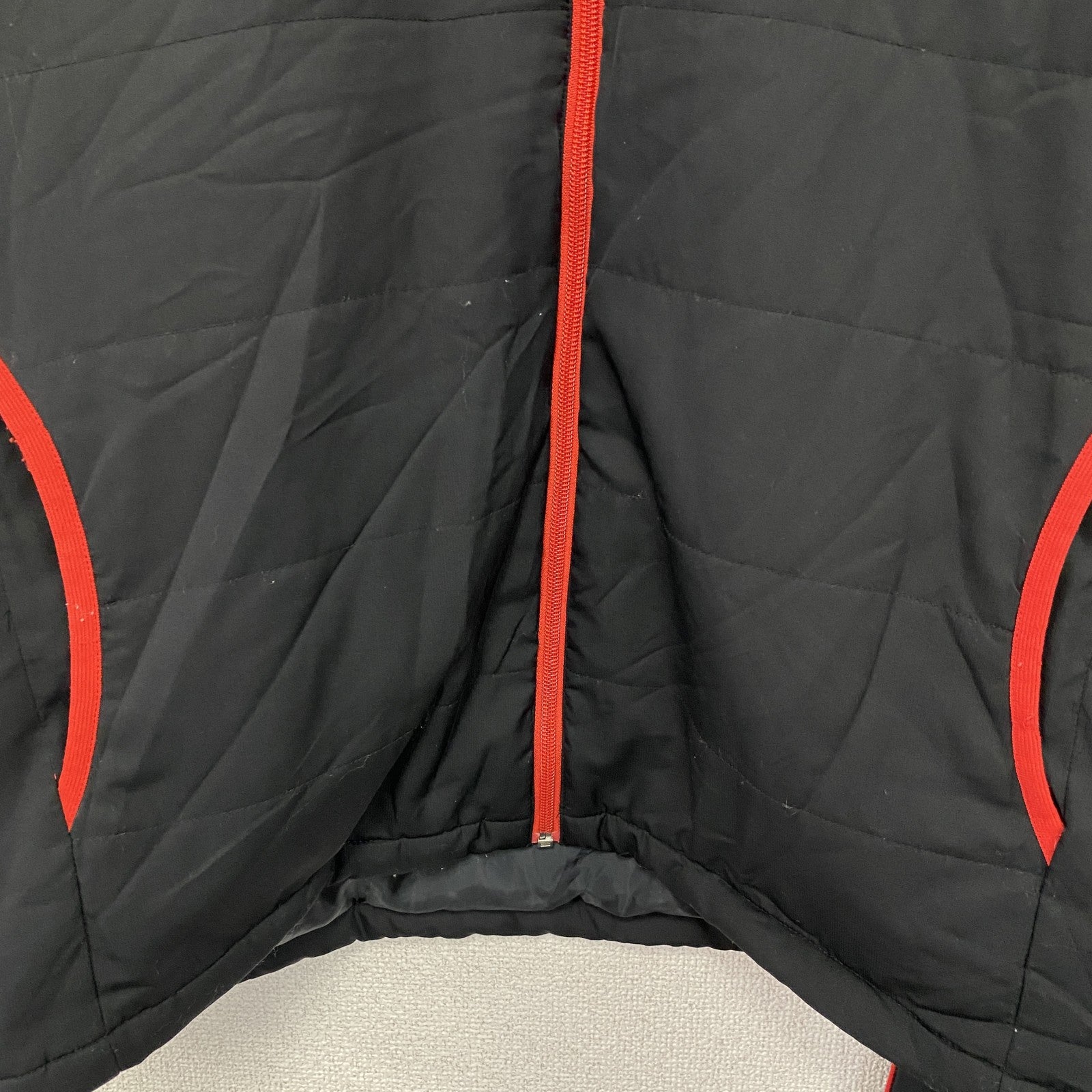 SRIXON　スリクソン　ジャージセットアップ　トラックジャケット　トラックパンツ　中綿入り　刺繍ロゴ　黒　ブラック　Lサイズ　古着