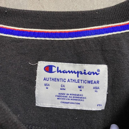 古着 used　Champion　チャンピオン　長袖スウェット　トレーナー　ロゴプリント　黒　ブラック　クルーネック　Mサイズ