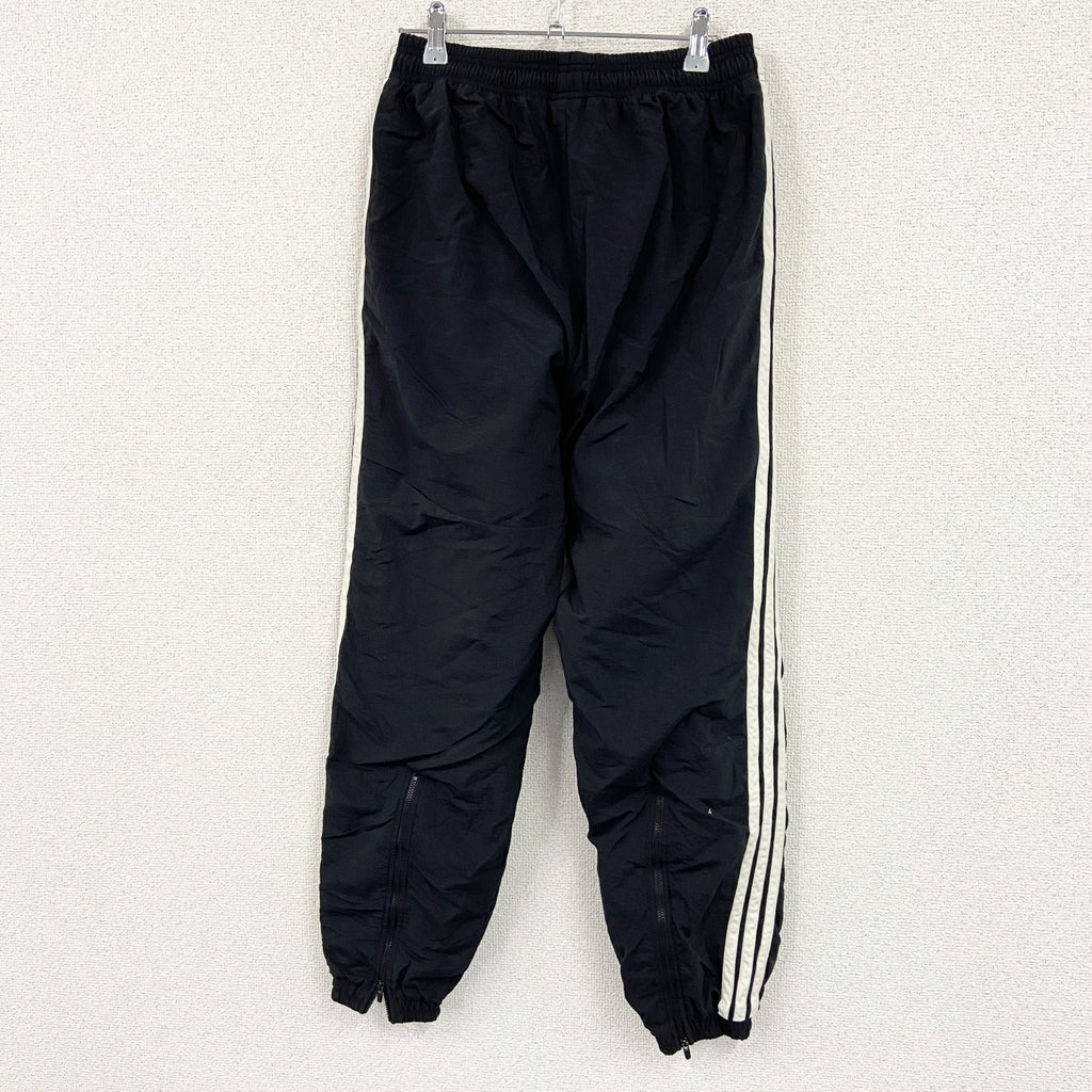90s adidas　アディダス　デサント製　トラックパンツ/ナイロンパンツ　黒　ブラック　M～Lサイズ　古着