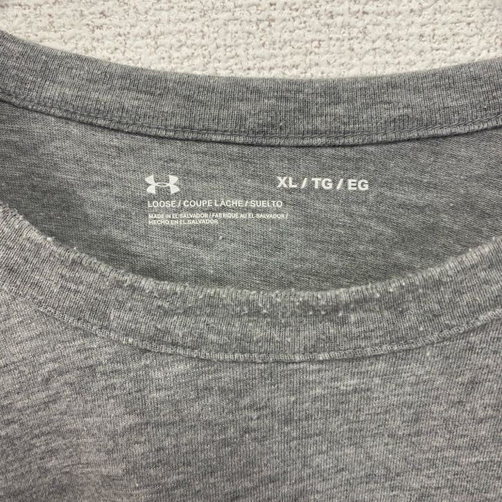 UNDER ARMOUR　アンダーアーマー　半袖プリントTシャツ　シンシナティ・ベアキャッツ　グレー　灰色　XLサイズ　古着