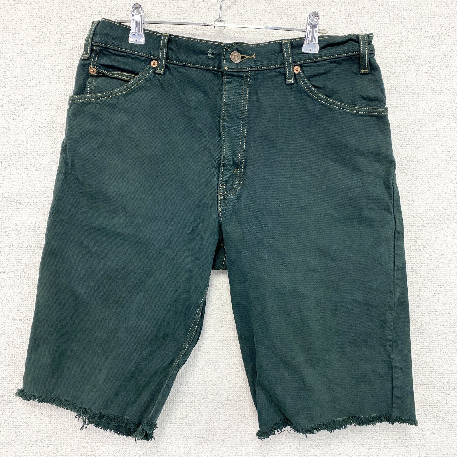 Levi's　リーバイス　550　ハーフデニムパンツ/ショートパンツ　切りっぱなし　ジップフライ　深緑　ダークグリーン　W33サイズ　古着