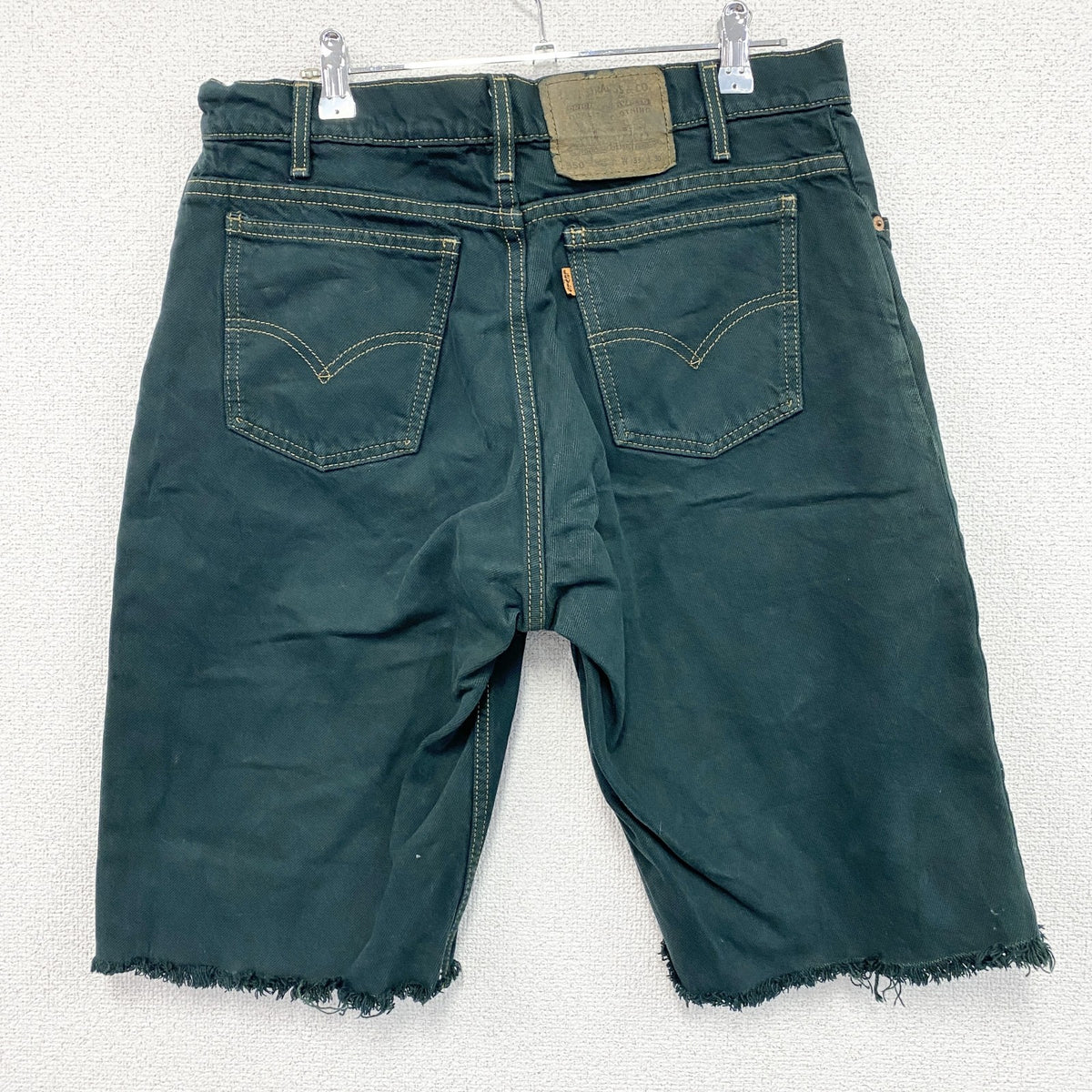 Levi's　リーバイス　550　ハーフデニムパンツ/ショートパンツ　切りっぱなし　ジップフライ　深緑　ダークグリーン　W33サイズ　古着
