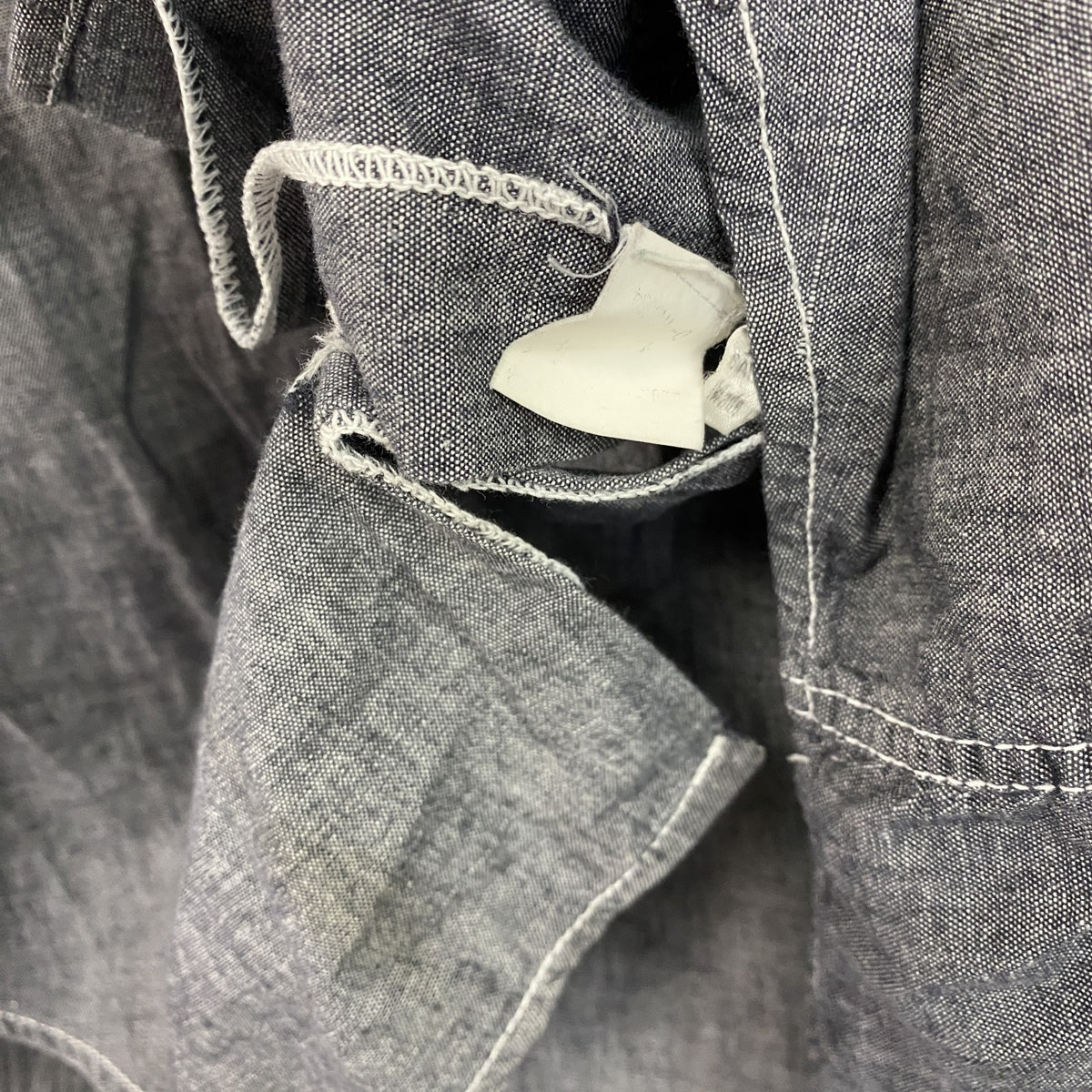 90s　BENETTON　ベネトン　長袖シャンブレーシャツ　ジップポケット　2つポケット　ヴィンテージ　灰色　グレー　Sサイズ　古着