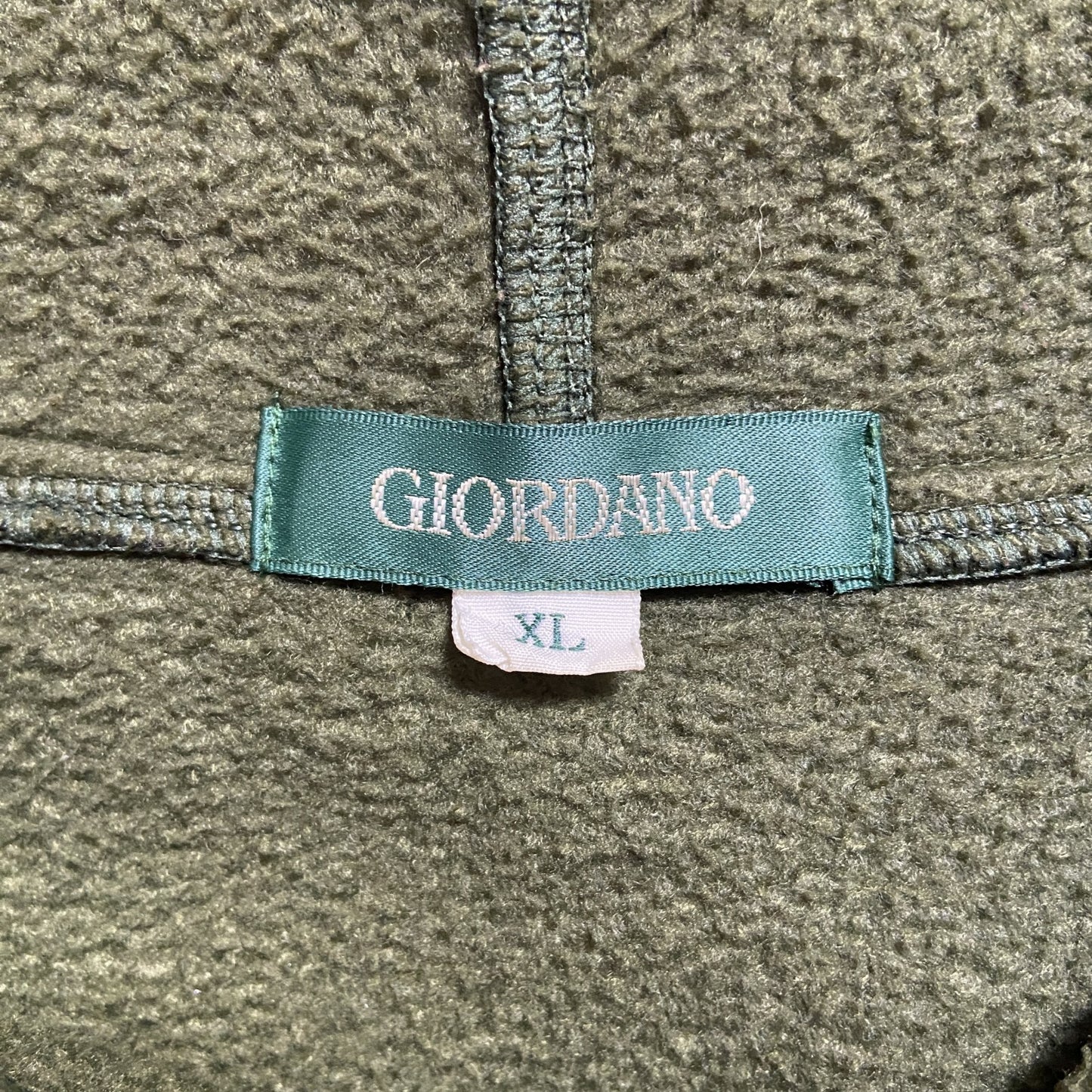 古着 used　GIORDANO　長袖ロゴワッペンパーカー　フリース　SPORT　緑　秋冬服　ビッグシルエット　XLサイズ