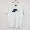 NIKE　ナイキ　半袖プリントＴシャツ　スウッシュ　デカロゴ　クルーネック　白　ホワイト　Lサイズ Tシャツ カットソー メンズ 古着