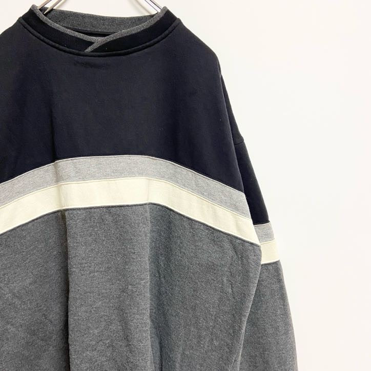 BILLBLASS　長袖ライン入りスウェット　トレーナー　切り替え　黒　ブラック　グレー　灰色　ビッグシルエット　XLサイズ　古着