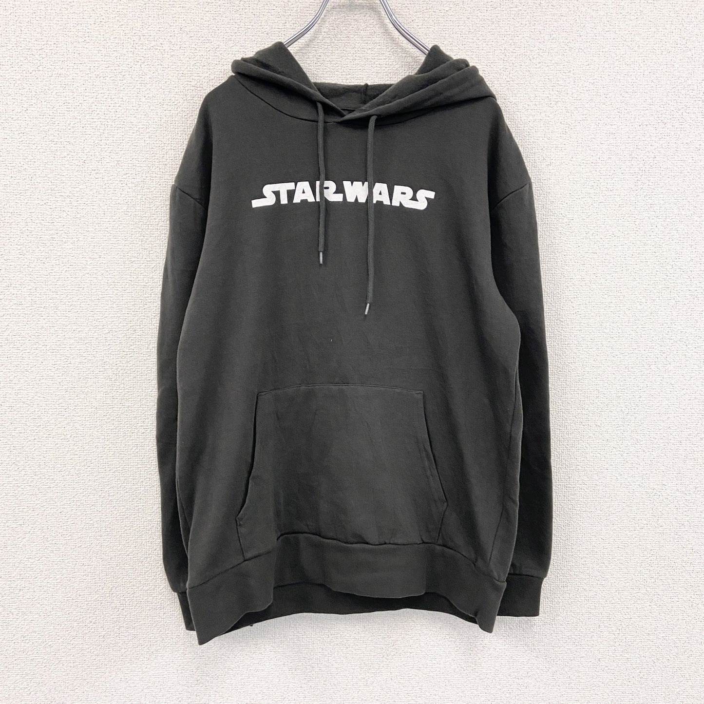 STAR WARS　スターウォーズ　Disney　スウェットパーカー/フーディー　マンダロリアン　黒　ブラック　Mサイズ