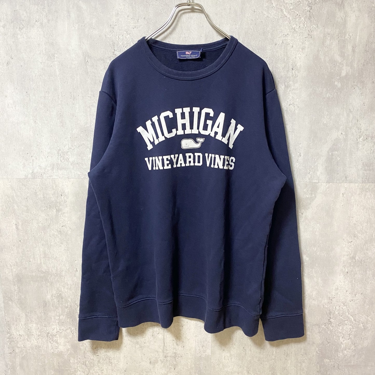 古着 used　vineyard vines　MICHIGAN　長袖プリントクルーネックスウェット　トレーナー　ネイビー　Lサイズ