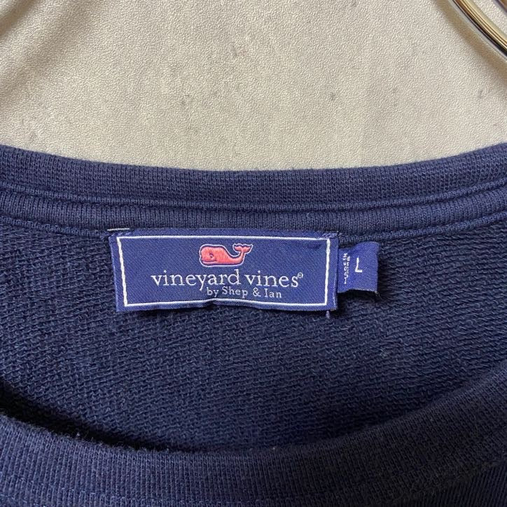 古着 used　vineyard vines　MICHIGAN　長袖プリントクルーネックスウェット　トレーナー　ネイビー　Lサイズ