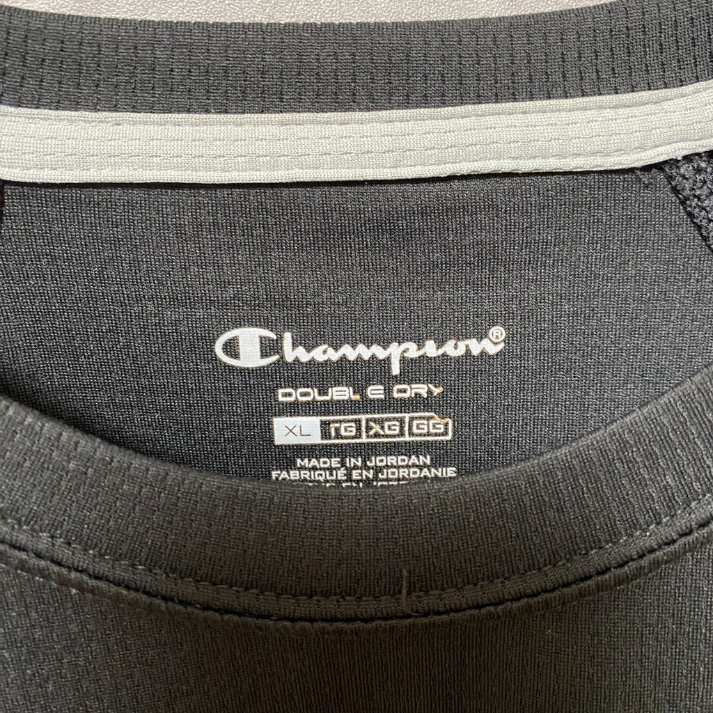 Champion チャンピオン　長袖Tシャツ　ワンポイント　黒　ブラック　ビッグシルエット　オーバーサイズ　XLサイズ　古着