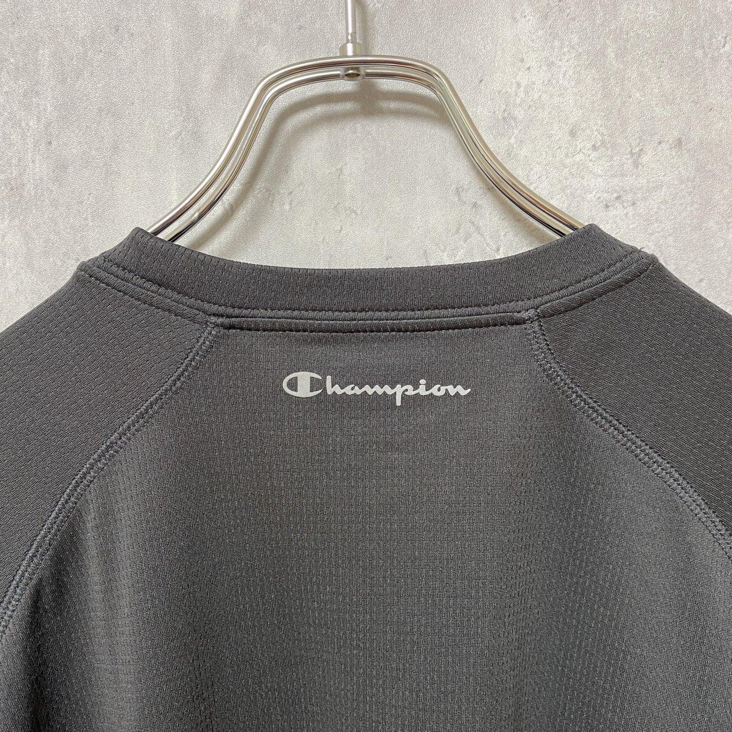 古着 used　Champion チャンピオン　長袖Tシャツ　ワンポイント　黒　ビッグシルエット　オーバーサイズ　XLサイズ