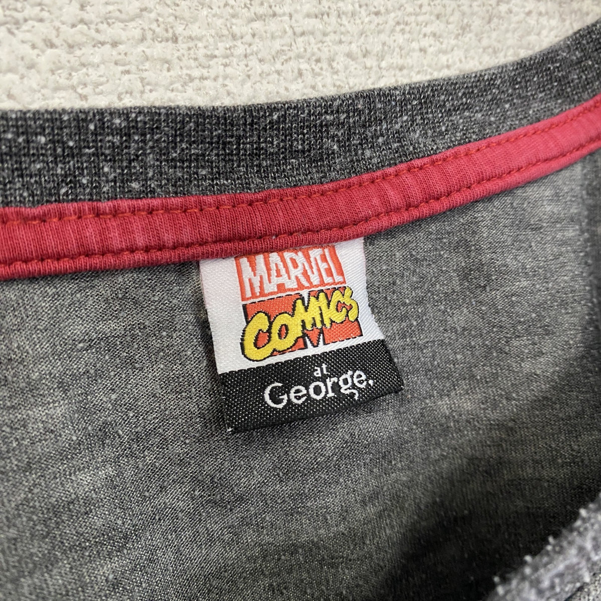 MARVEL COMICS　マーベル　半袖プリントTシャツ　灰色　グレー　2XLサイズ　古着