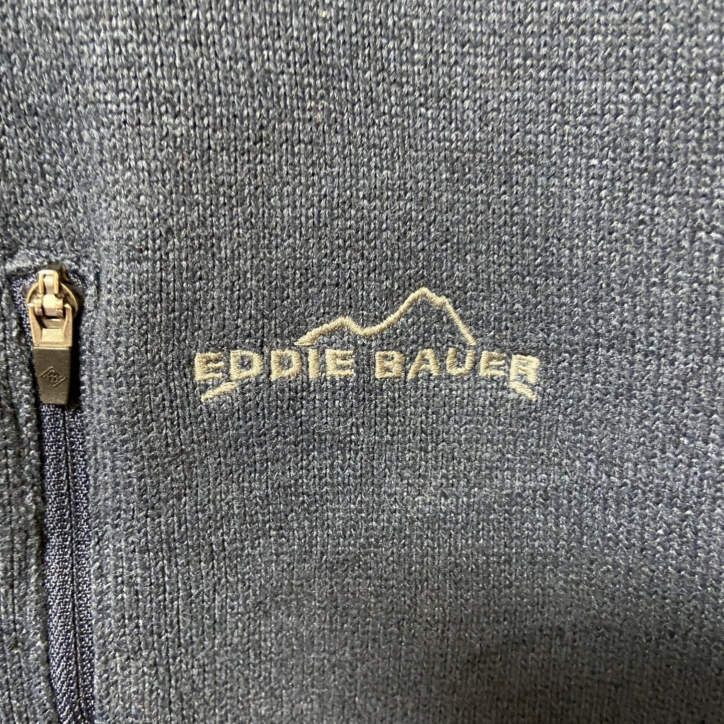 古着 used　EDDIEBAUER　エディバウアー　長袖ワンポイント刺繍フリース　ブルゾン　ネイビー　秋冬服　Lサイズ